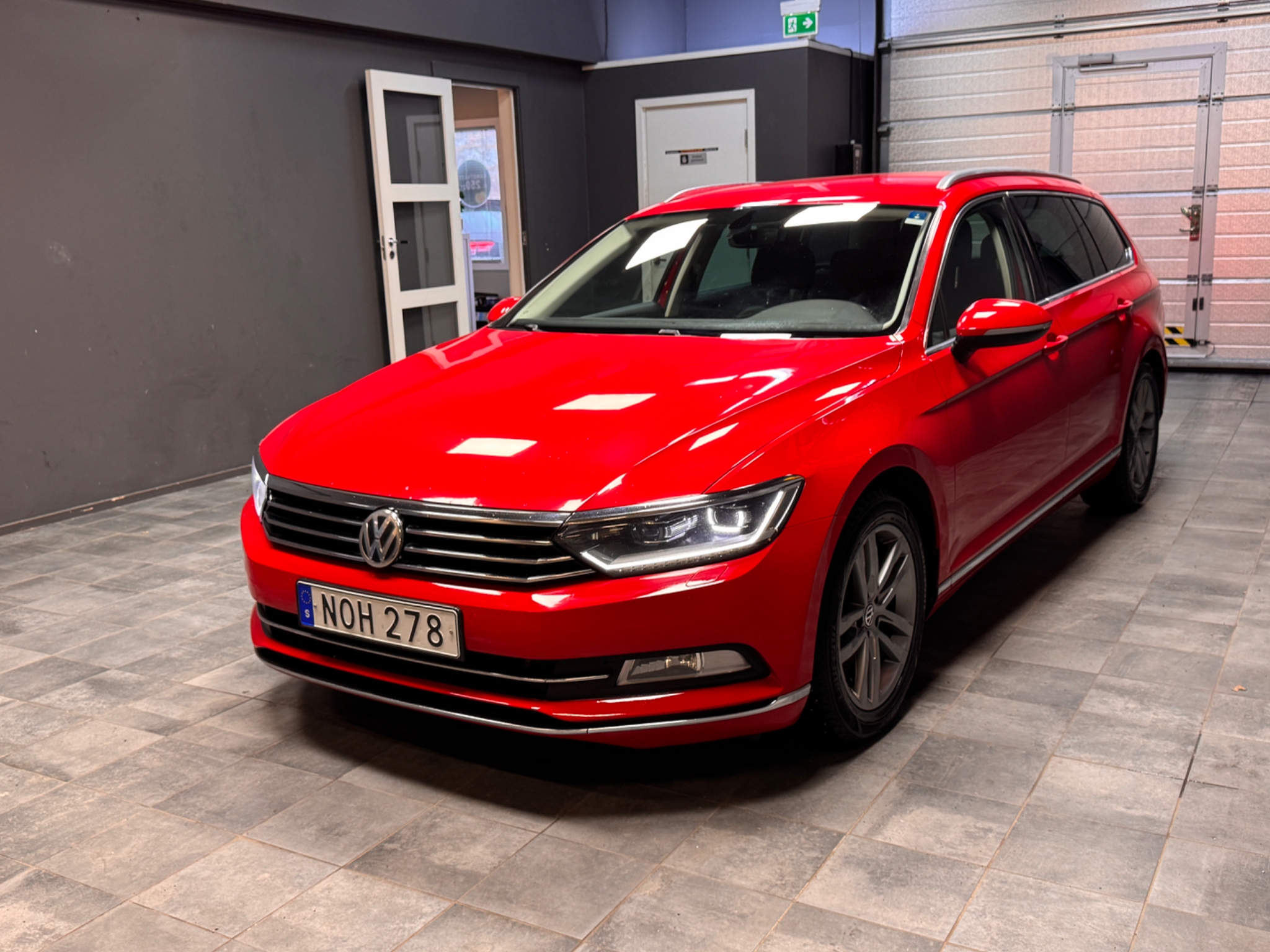 Volkswagen Passat 2016, bild 5/10