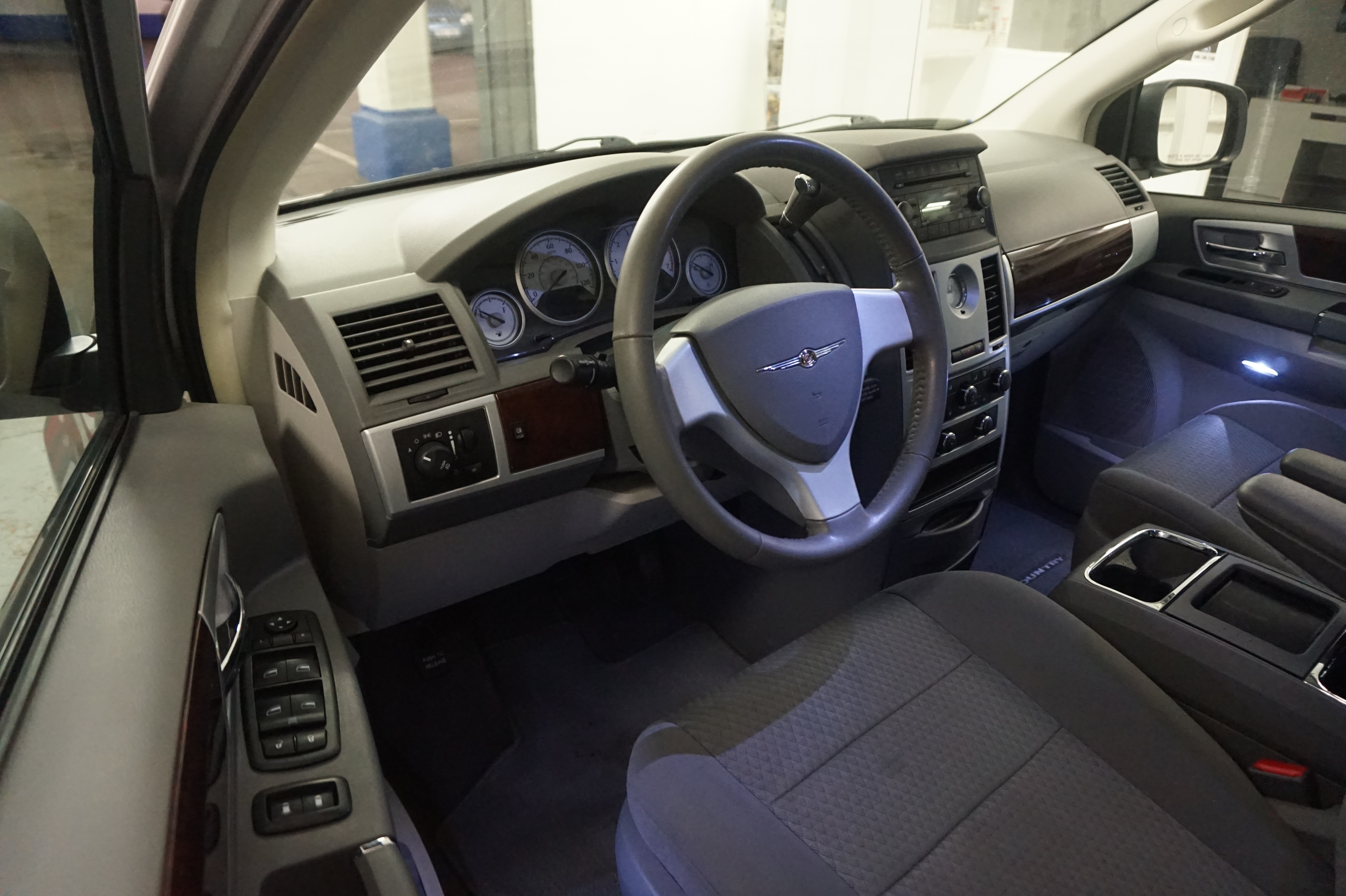 Chrysler Town & Country 7sitt 2010, bild 6/29