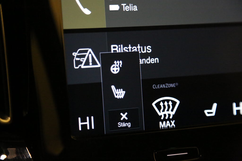 Volvo XC40 T3 163hk Momentum Edition Aut Kamera Navi VOC Drag 2020