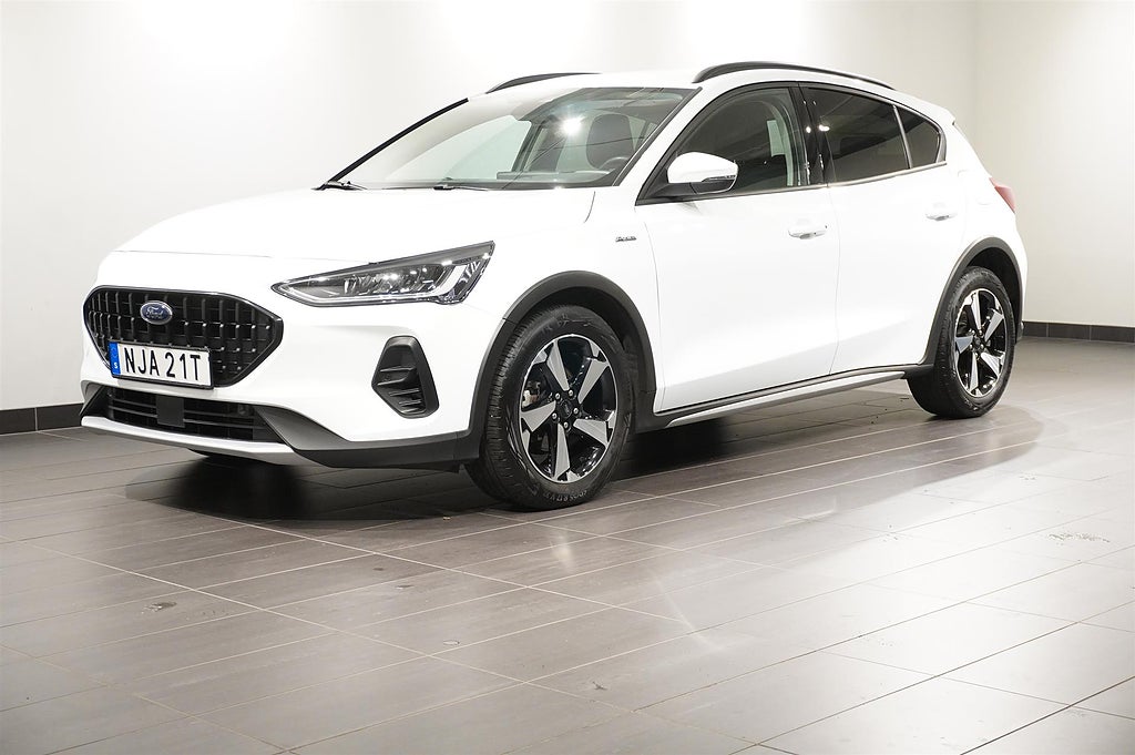 Ford Focus Active 1.0 E85 B-Kamera CarPlay Navi Rattvärme | Ränta 1,99%