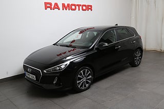 Halvkombi Hyundai i30 1 av 25
