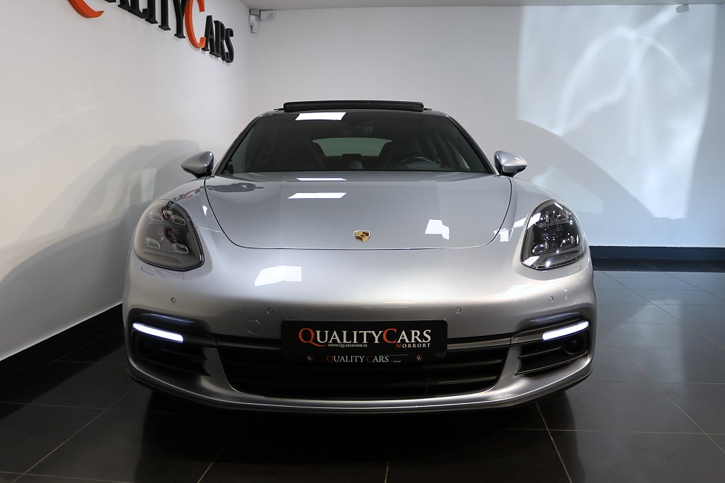 Porsche Panamera 2020 - miniatyr 5
