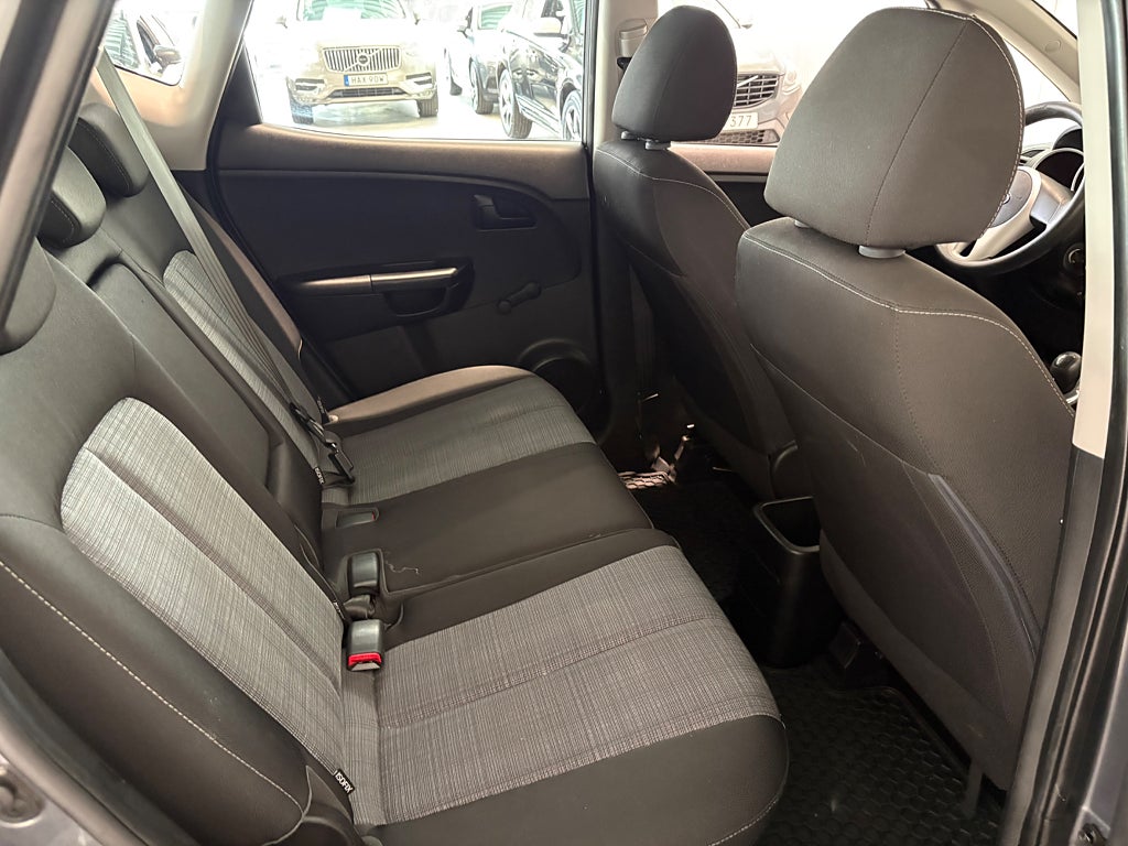 Kia Venga 1.4 CVVT Manual, 90hp, 2011