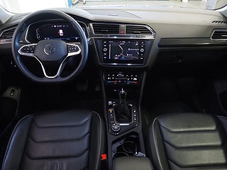 SUV Volkswagen Tiguan 15 av 25