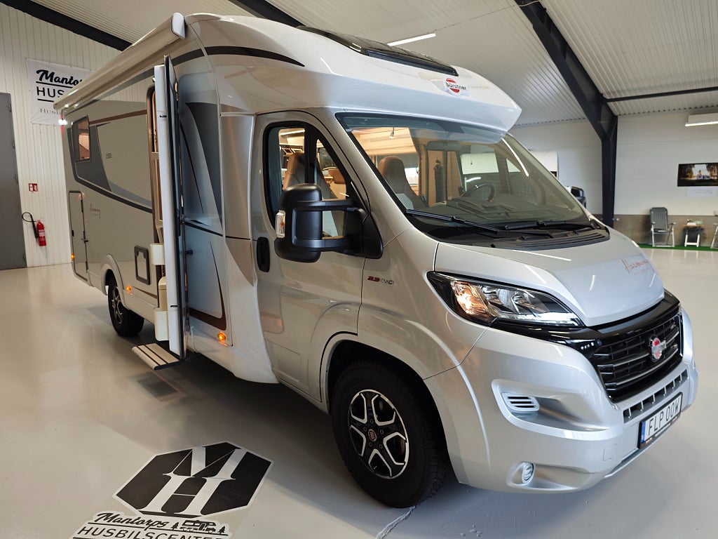 Bürstner Lyseo Harmony Line 728  "KÖP NU, HÄMTA I VÅR"