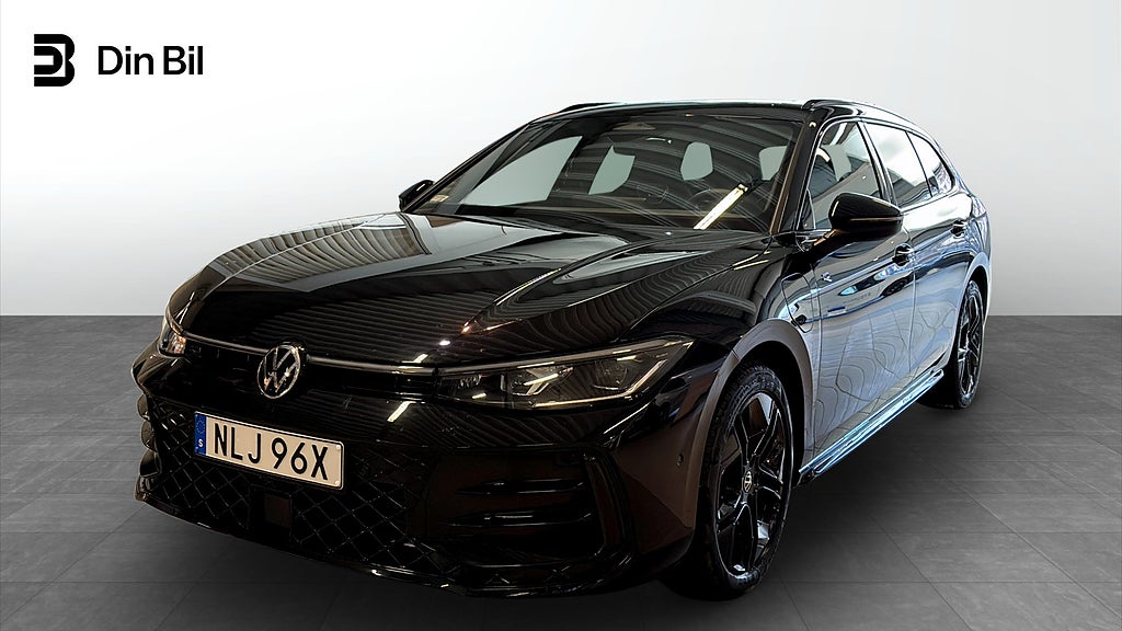 Volkswagen Passat R-line Black 1.5 TSI eHybrid 272 hk Panorama/GPS