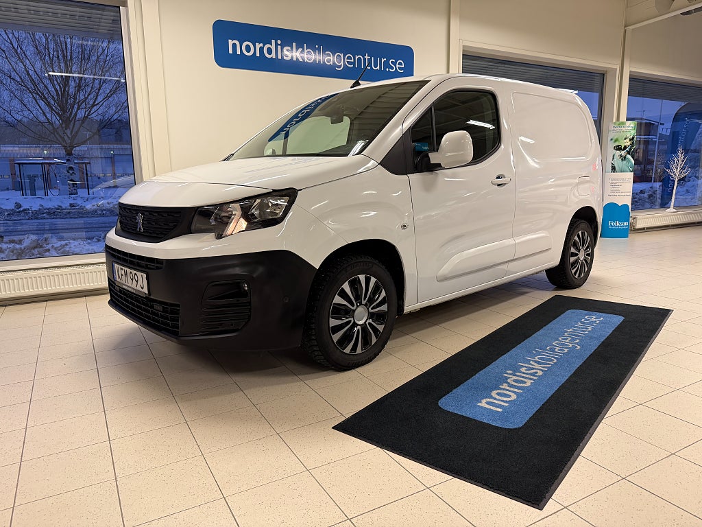 Peugeot Partner L1 1.2i 130hk Pure Tech Skåp *Nyservad* Norrbottensbil *