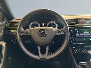 Skoda Superb Kombi 2.0 4×4 L&K Dragkrok Dvärm Canton Navi Kamera S&V – bild 9