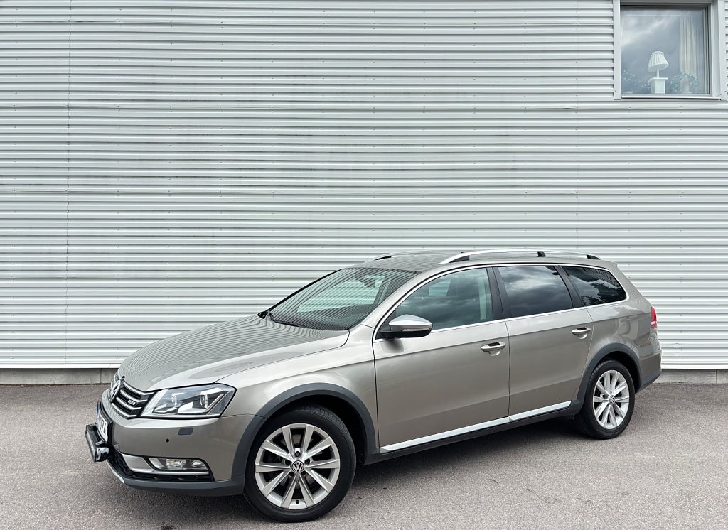 Volkswagen Passat Alltrack 2.0 TDI 4M Alltrack / Drag /D-Värm / B-Kamera / Ny Serv