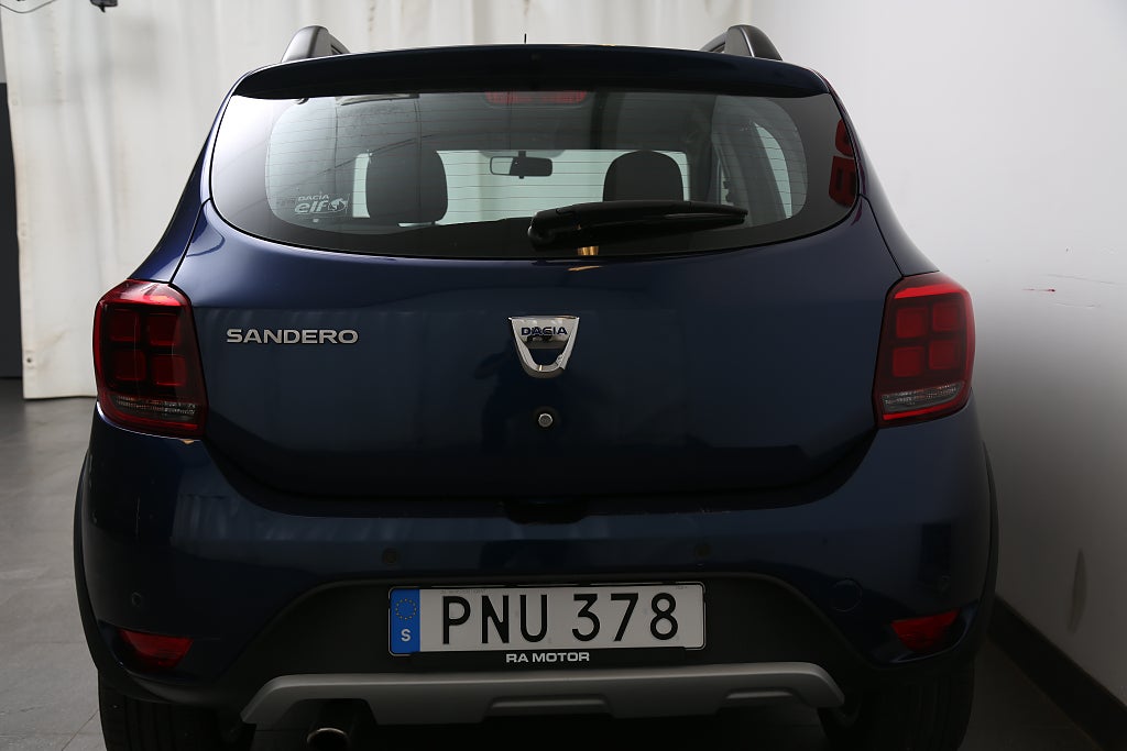 Dacia Sandero Stepway 0,9 TCe PhII Navi P-Sensorer Extraljus Motorvärm 2019