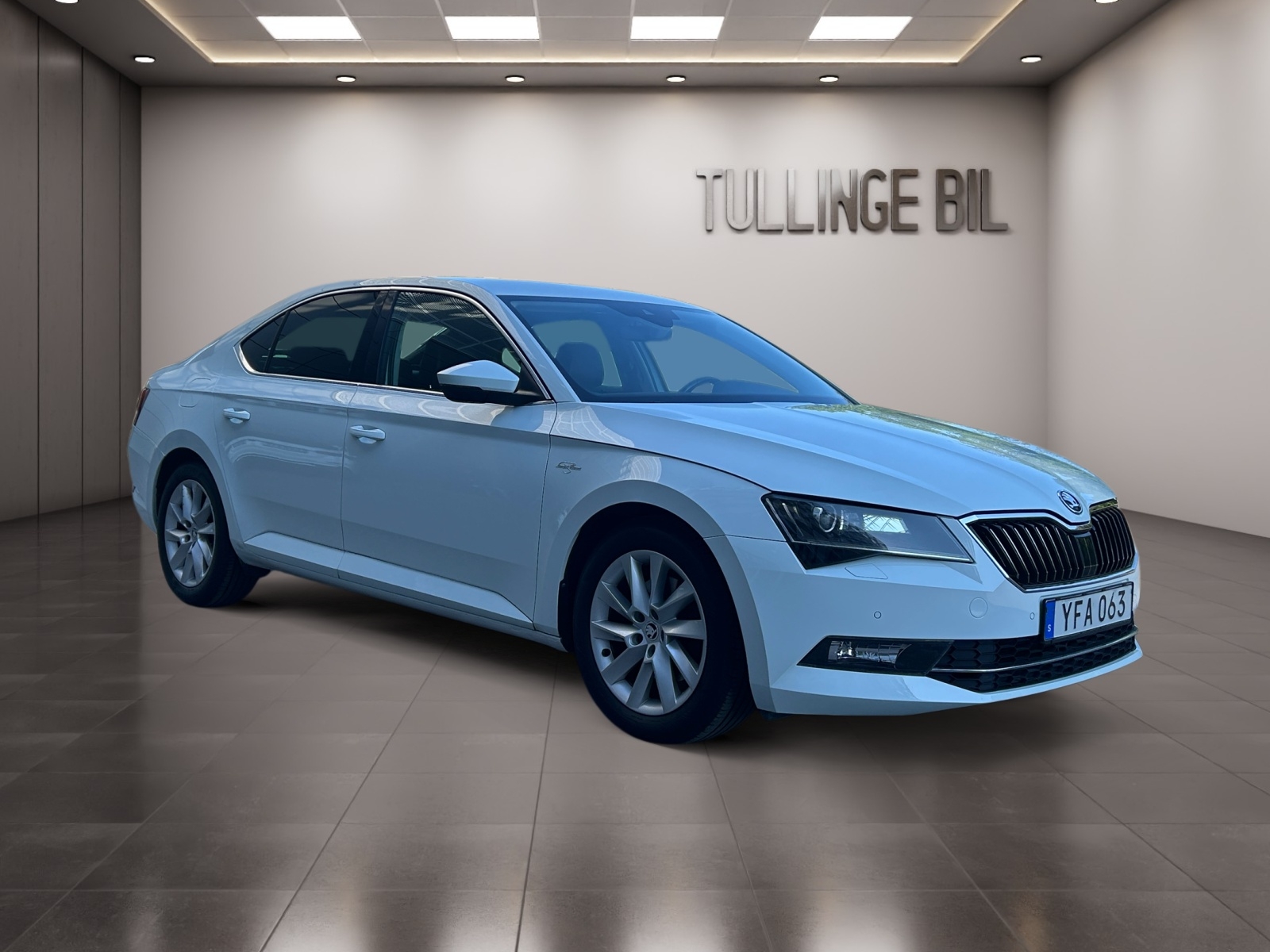 Skoda Superb 2017, bild 7/10
