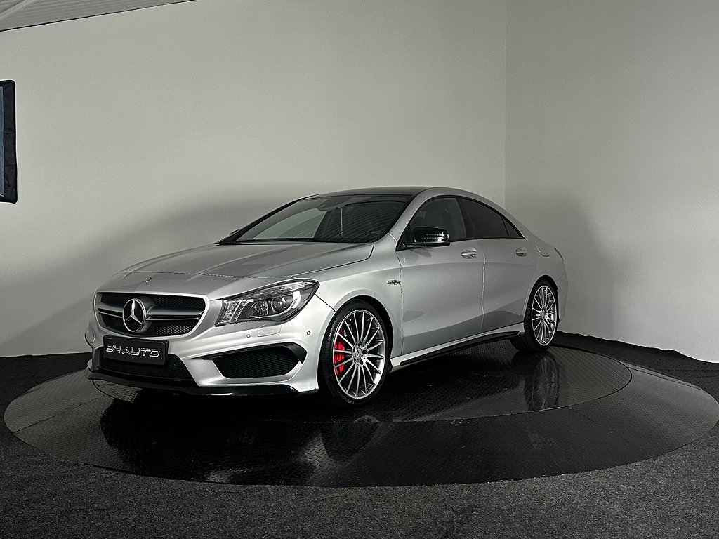 Mercedes-Benz CLA 45 AMG 4MATIC|Panorama|Navi|B-kamera|