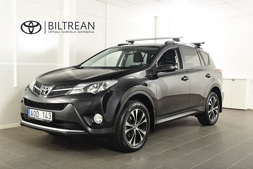 Toyota RAV4 2.0 AWD Active Style Drag Backkamera M&K-Värm