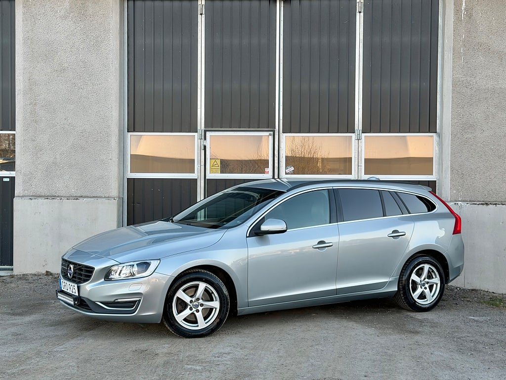 Volvo V60 D4 190HK B-kamera Värmare Navigation Se spec 