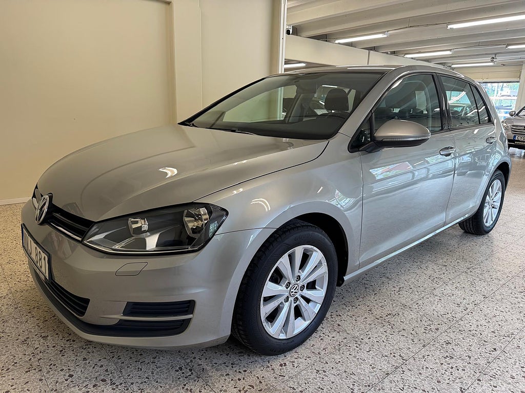Volkswagen Golf 5-dörrar 1.2 TSI 105hk Masters / Kamera / Drag