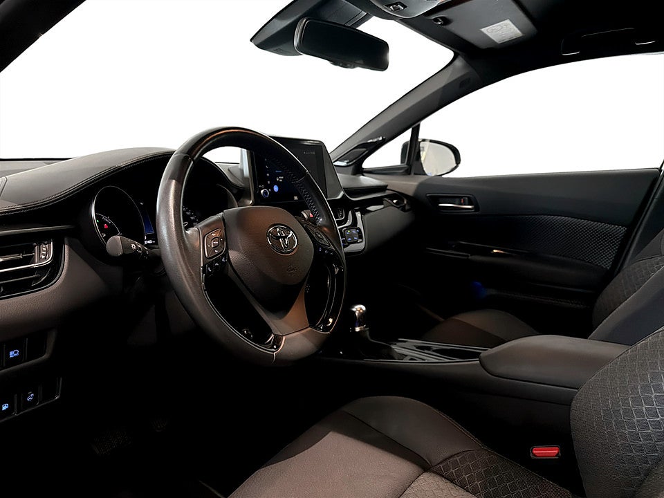 Bild på Toyota C-HR X-Edition Hybrid 122hk Aut JBL B-KAMERA CARPLAY