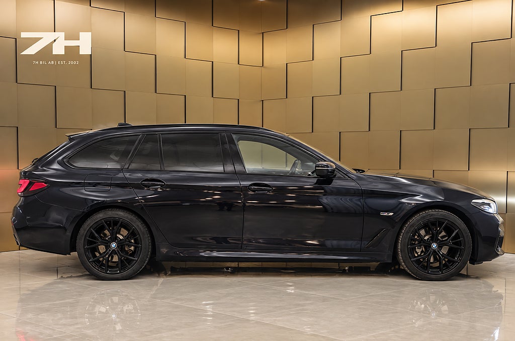 BMW 530e xDrive Touring M Sport / HuD / Kamera / Keyless