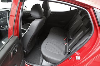 Halvkombi Hyundai i10 6 av 22