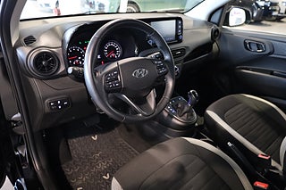 Halvkombi Hyundai i10 8 av 24