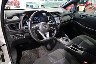 Halvkombi Nissan Leaf 11 av 19