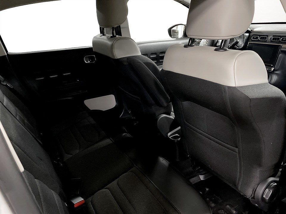 Bild på Citroën C3 Shine 1.2 PT 110hk Aut - FARTHÅLLARE, NAVI