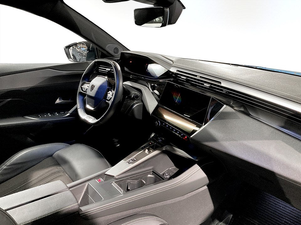 Bild på Peugeot 308 5D GT 1.2 PT 130hk Aut - B-KAMERA, CARPLAY