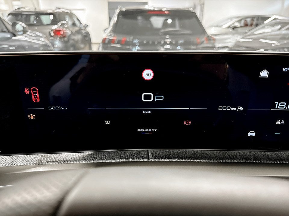 Bild på Peugeot 5008 GT Hybrid 145hk Aut - NYA VINTERHJUL INGÅR!