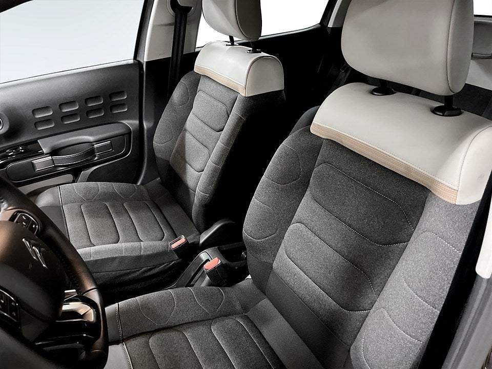 Bild på Citroën C3 Shine 1.2 PT 110hk Aut - CAPLAY, KEYLESS