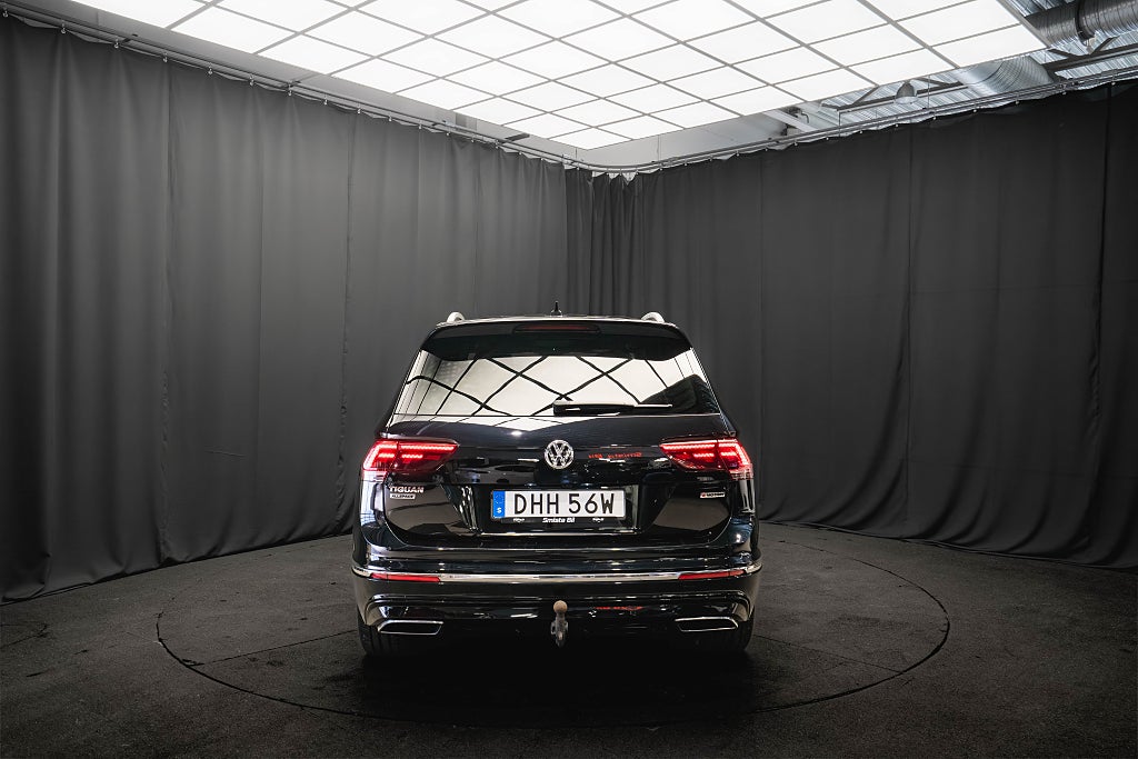Volkswagen Tiguan Allspace TDI 4M R-Line 7-sits D-VÄRMARE 20'' DRAG KAMERA