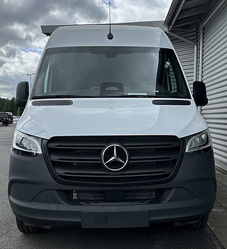 Transportbil - Skåp Mercedes-Benz Sprinter 10 av 17