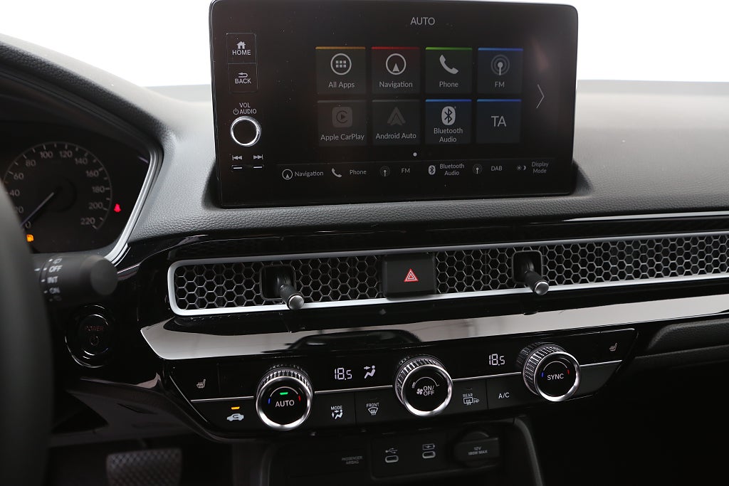 Honda Civic FACELIFT | Elegance | FullHybrid 184Hk 2026