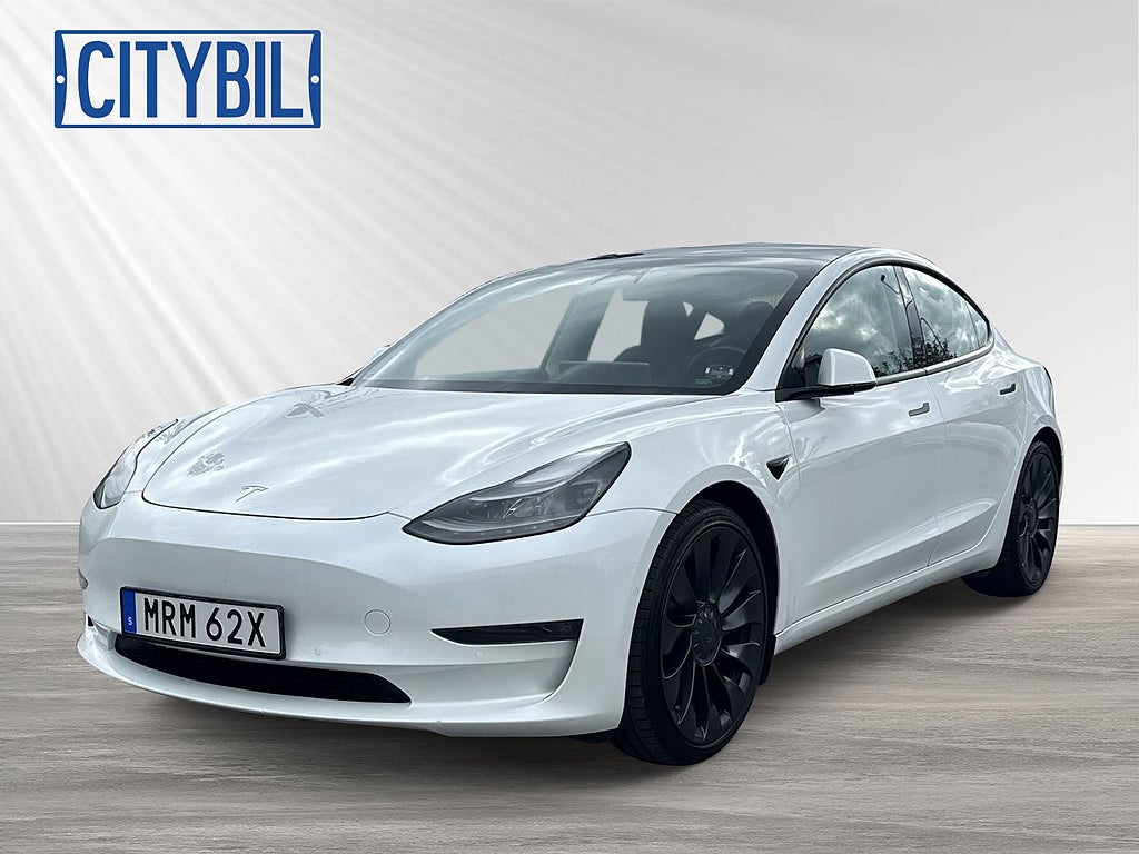 Tesla Model 3 Performance 513hk AWD - 20" - Panorama - Värmepump