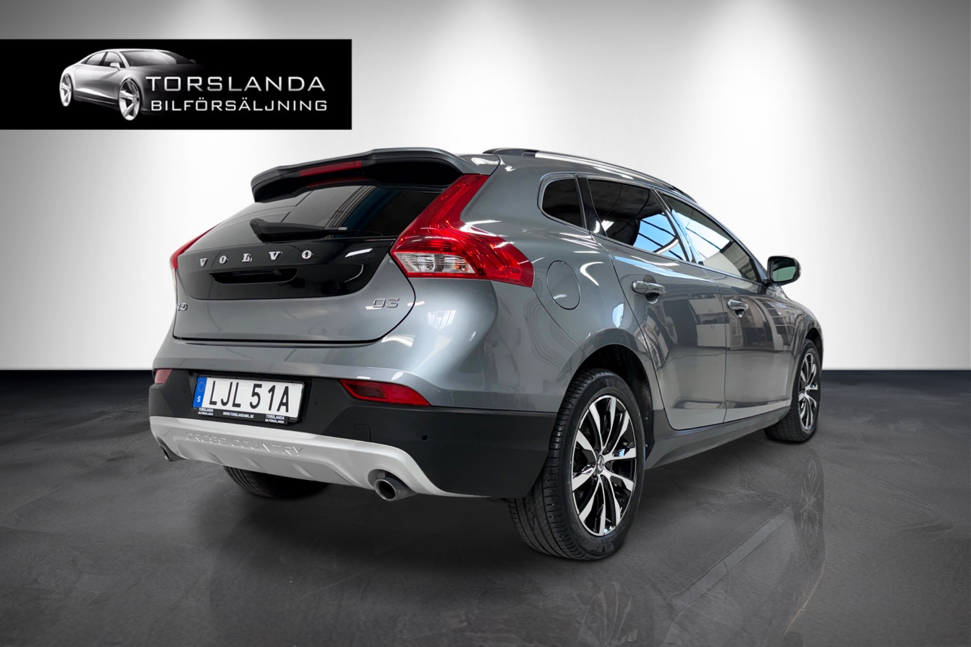 Volvo V40 Cross Country 2019, kuva 4/10