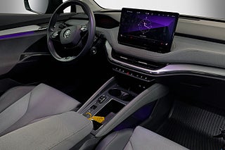 SUV Skoda Enyaq iV 7 av 24