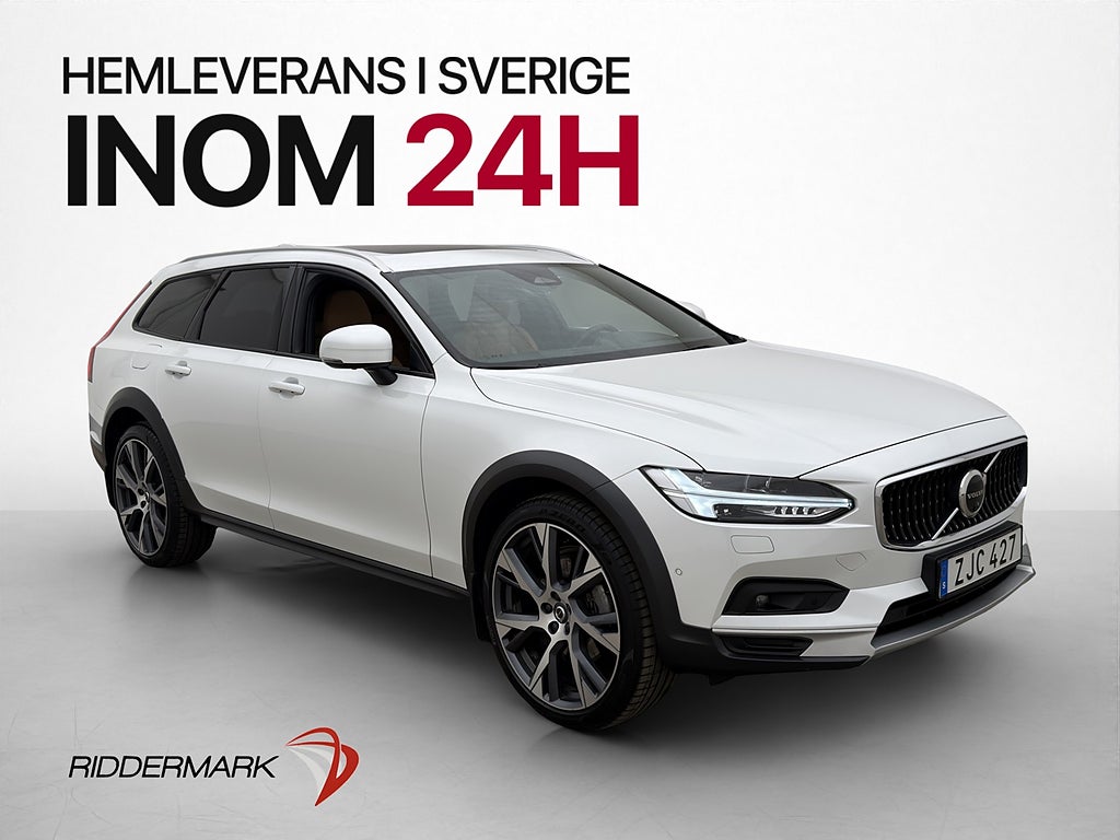 Volvo V90 Cross Country B4 AWD VOC Pano B&W 360° Skinn Drag