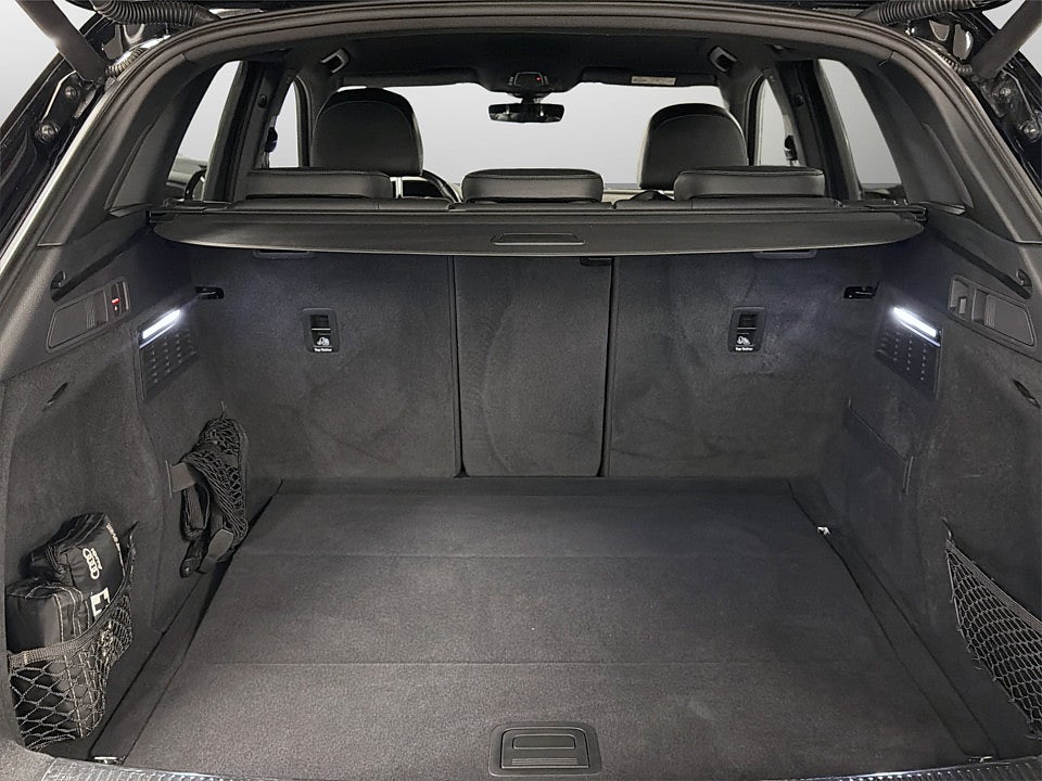 Bild på Audi Q5 S-Line 2.0 TDI 190hk Aut Quattro B-KAMERA NAVI