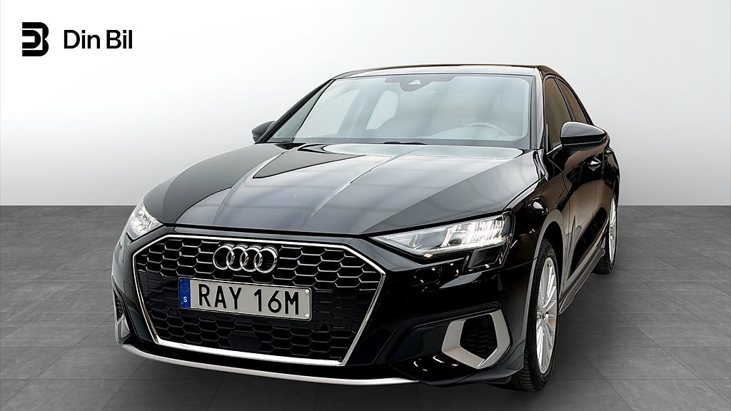 Audi A3 Sedan 35 TFSI 150HK Cockpit / Carplay