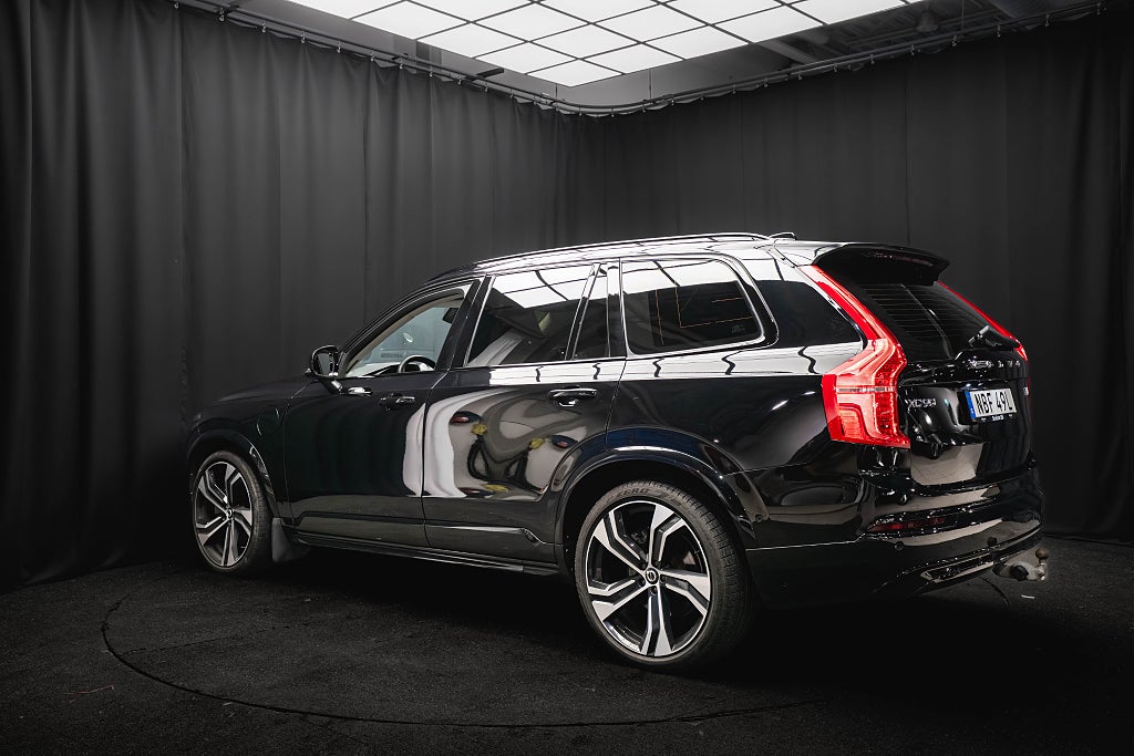 Volvo XC90 T8 AWD ULTIMATE DARK 7-sits B&W LUFT MASSAGE DRAG MOMS