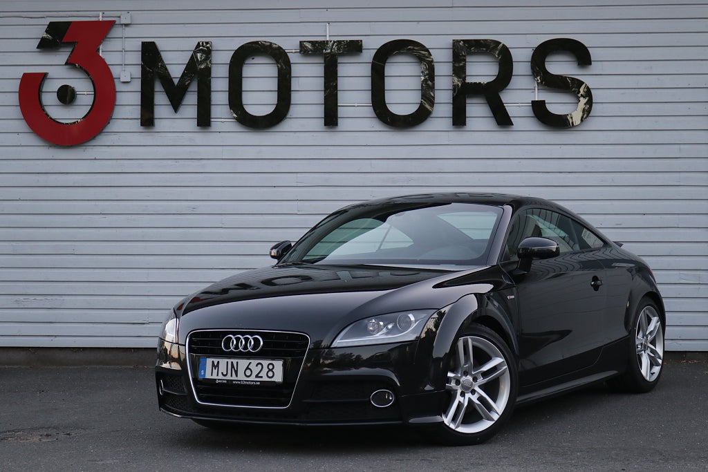 Audi TT Coupé S Line facelift PDC Fullservad på Audi