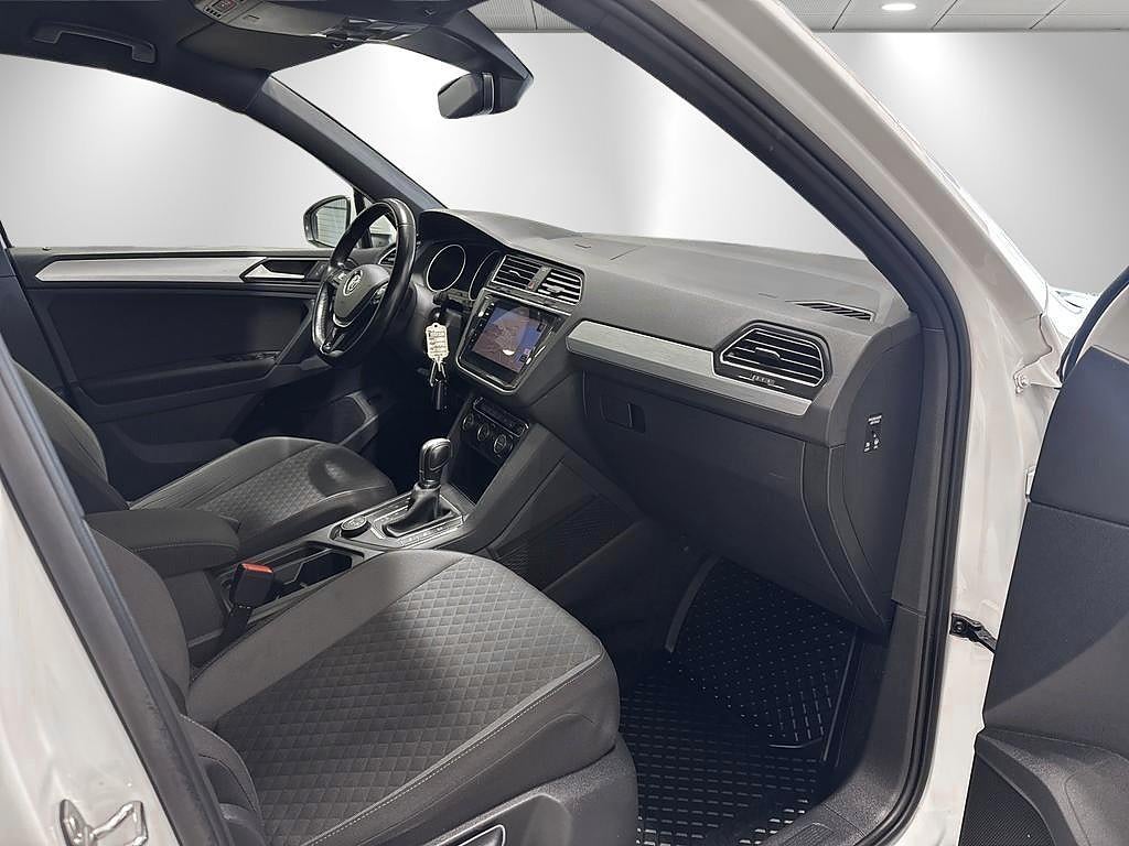 Volkswagen Tiguan R-Line 2.0 TSI 190 hk 4Motion SoV Parkv Drag