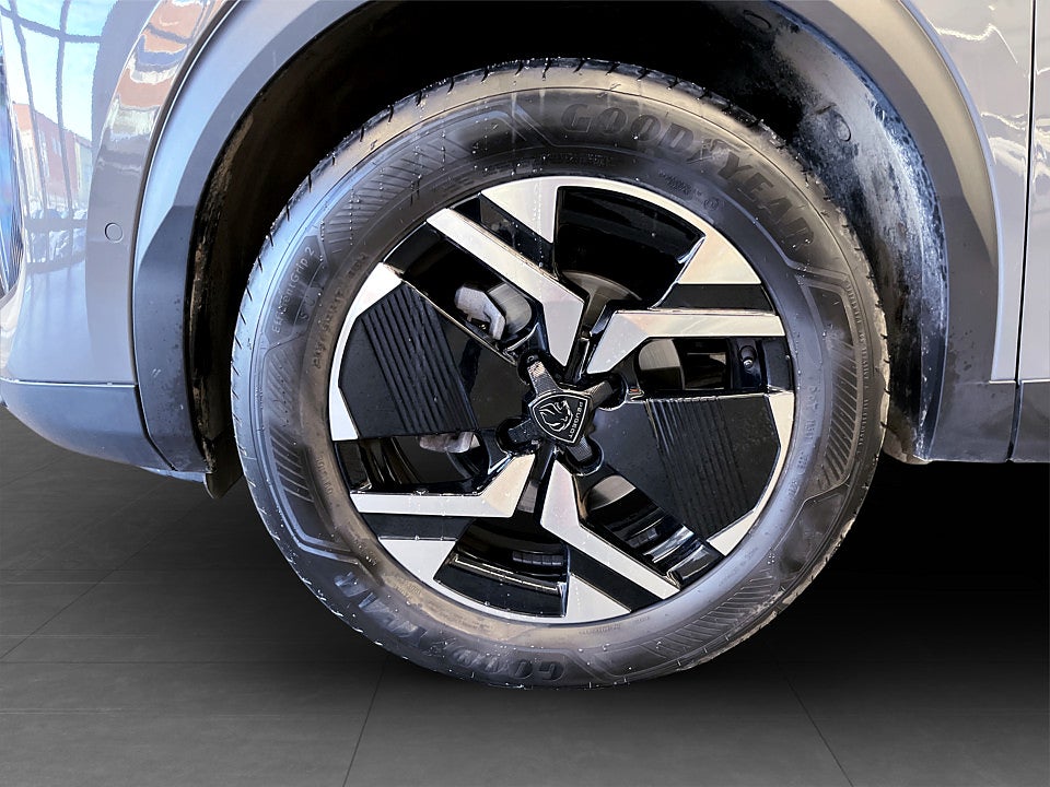 Bild på Peugeot 2008 GT 1.2 PT 130hk Aut B-KAMERA ELSTOL
