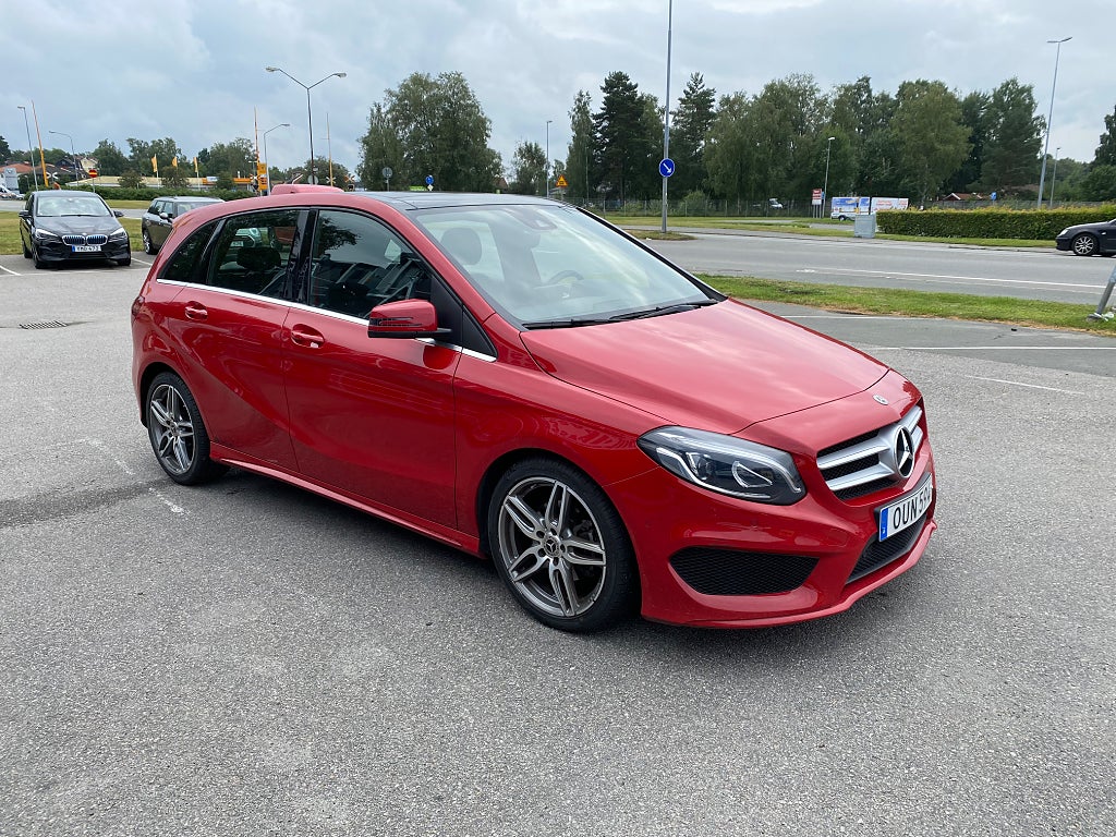 Mercedes-Benz B 180 d AMG Sport Euro 6 Panorama glas tak