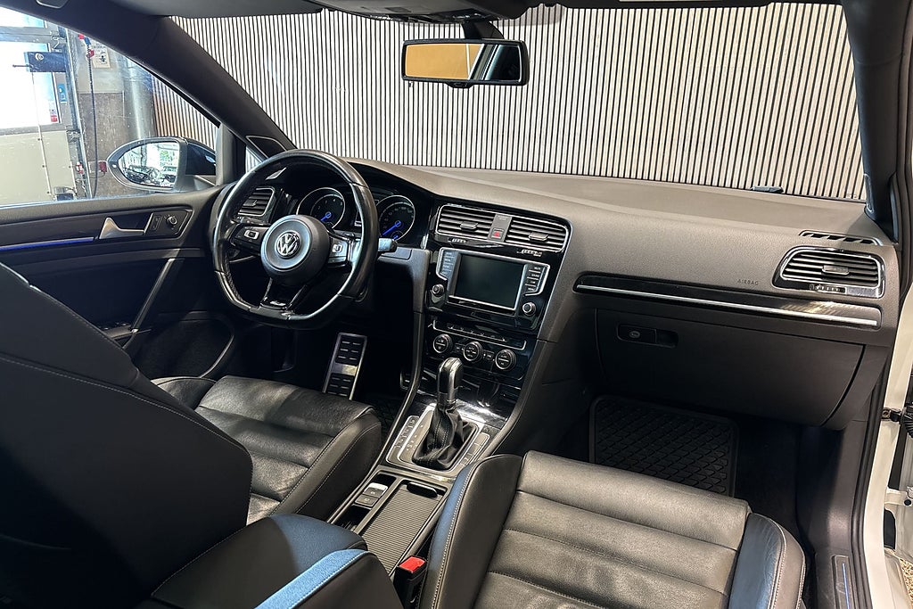 Volkswagen Golf Sportscombi R 2.0 TSI BMT 4Motion R