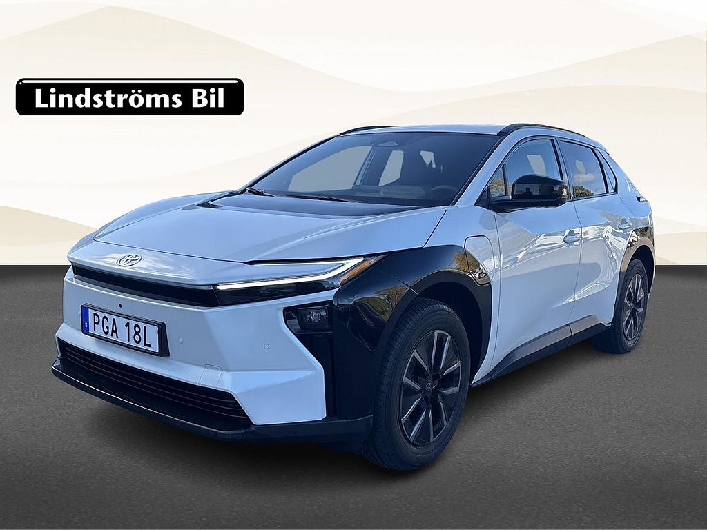 Toyota bZ4X AWD Active Tech 73.1 kWh 343hk V-Hjul Moms