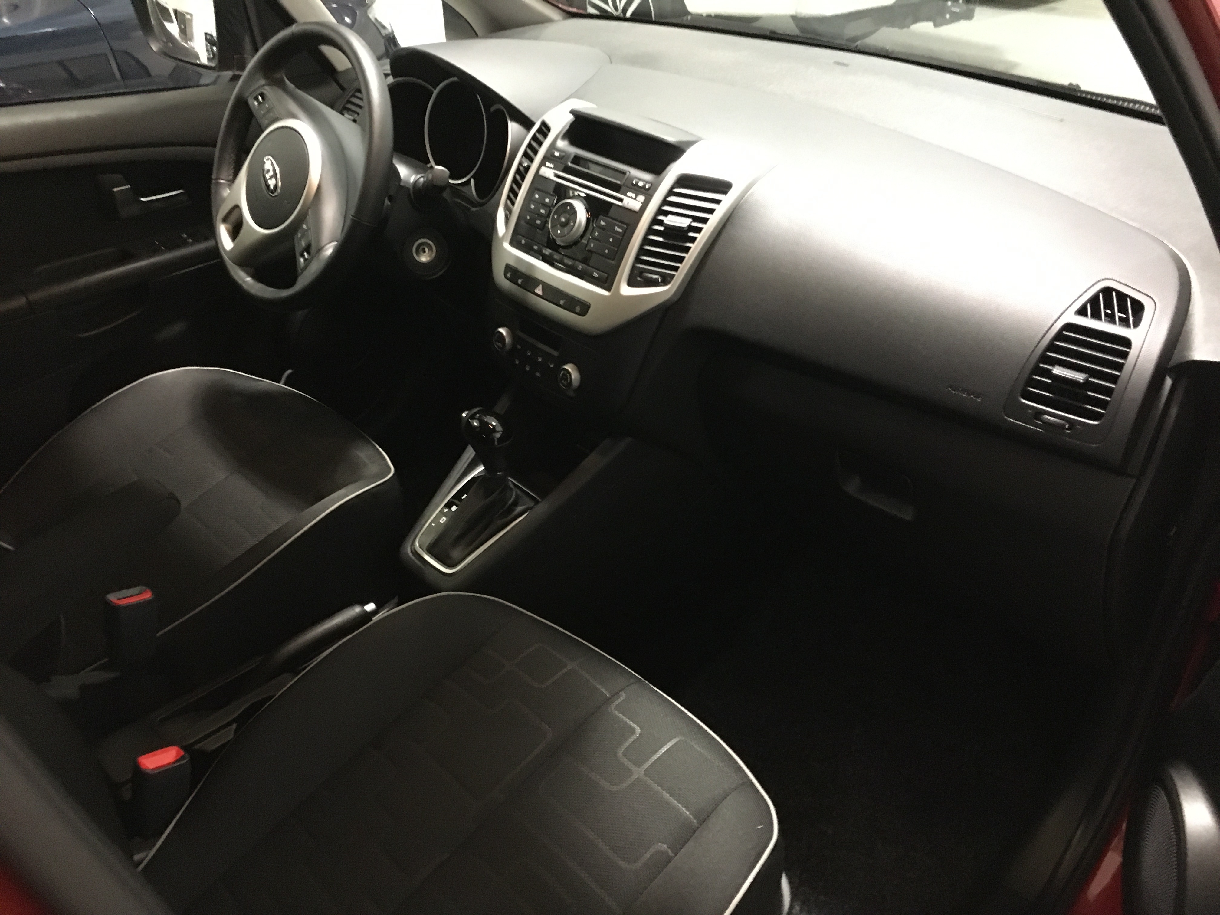 Kia Venga 1.6 AUT ADVANCE 2018, bild 7/38