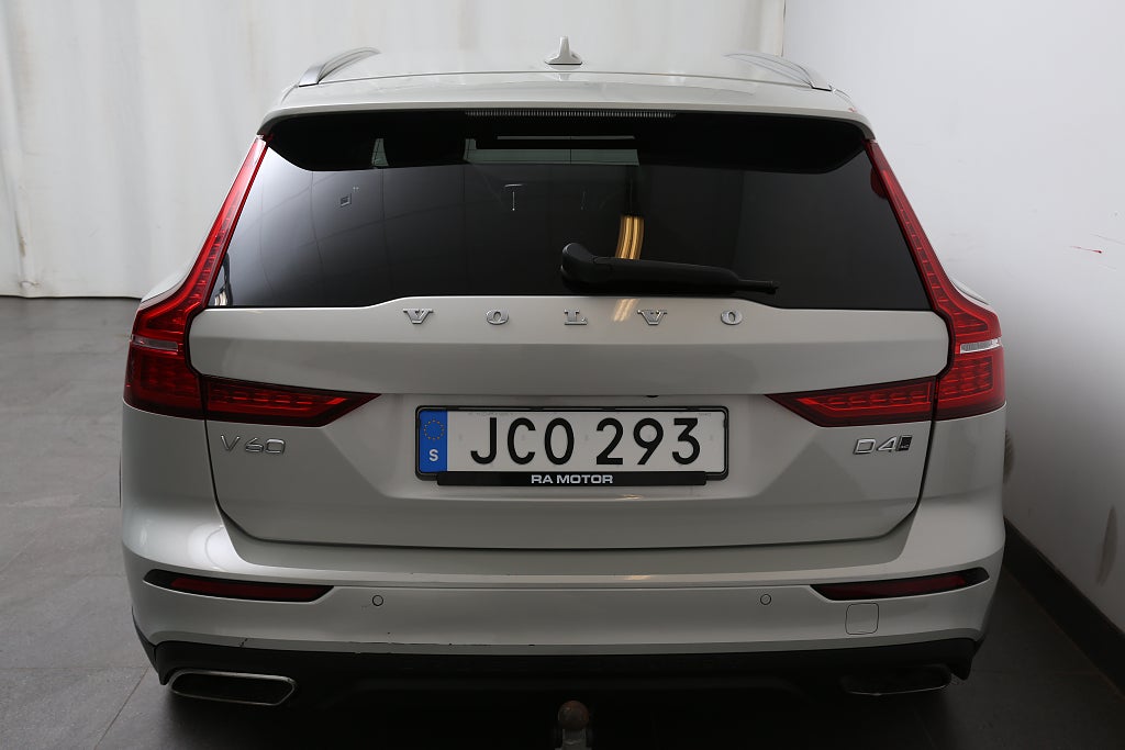 Volvo V60 Cross Country D4 190hk Adv SE ll AWD Navi Kamera Värmare Dra 2019