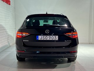 Kombi Skoda Superb 5 av 20