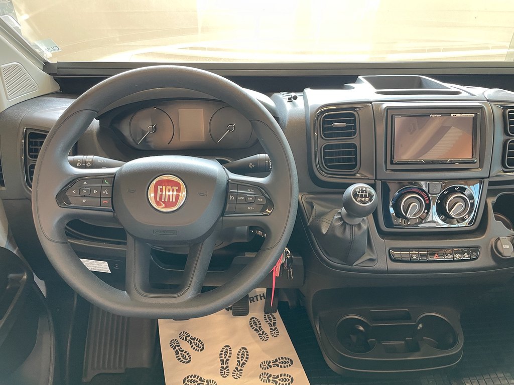 CHALLENGER Van 114 / B-körkort / Våningssäng / Under 6m - CHALLENGER