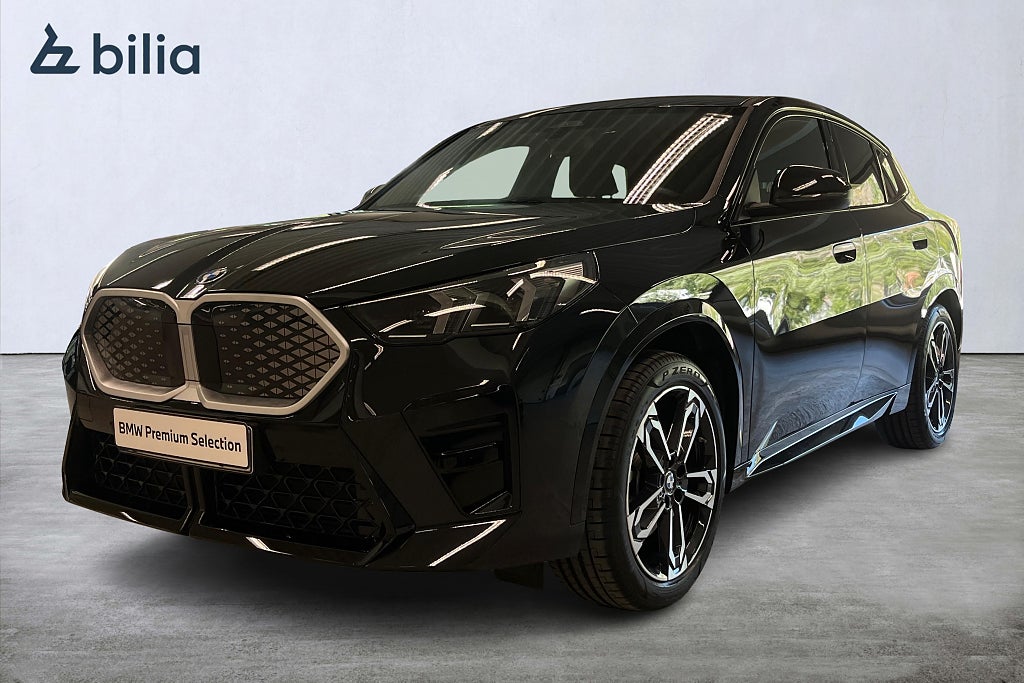 BMW iX2 xDrive 30 M-sport | Drag | Backkamera | Aktiv farth. 