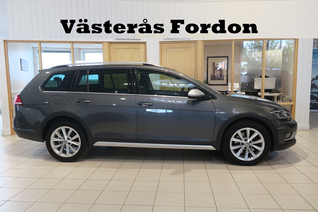 Volkswagen Golf Alltrack 2.0 TDI 4M 4.99% Kamrem bytt Värmare Drag Cockpit 